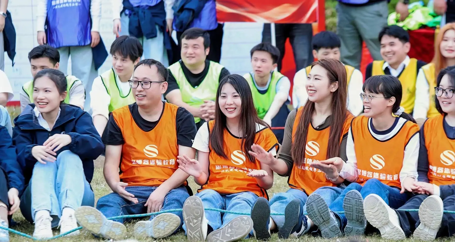 团队与社会参与